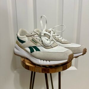 Women’s Reebok Sneakers Size 7